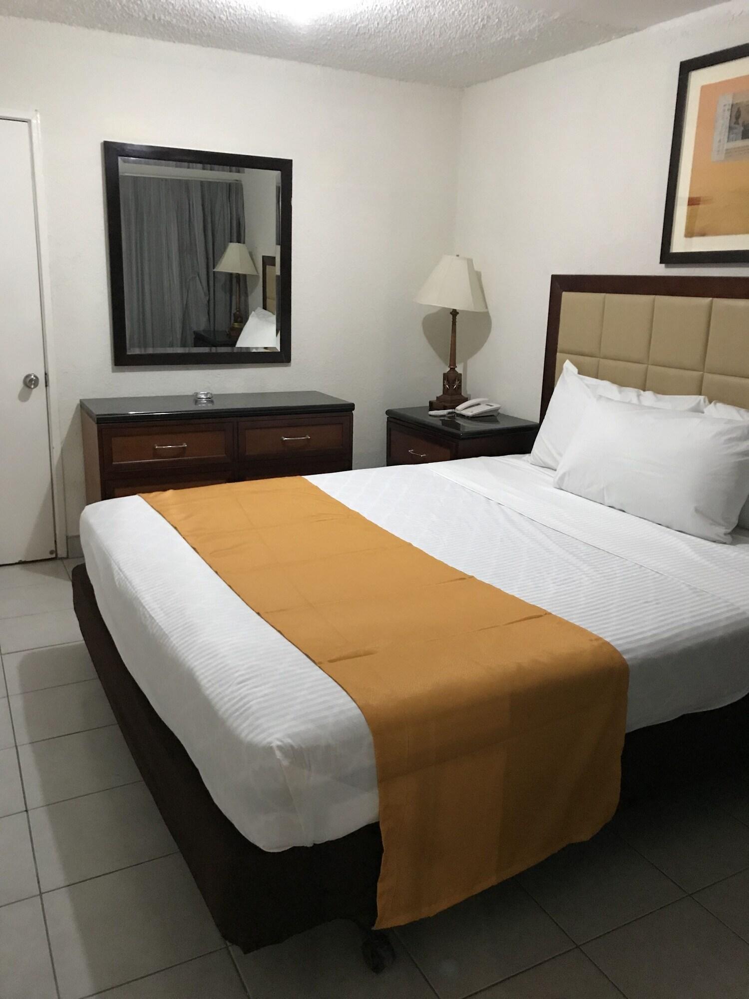 Hotel Guillen Jr Тихуана Екстериор снимка