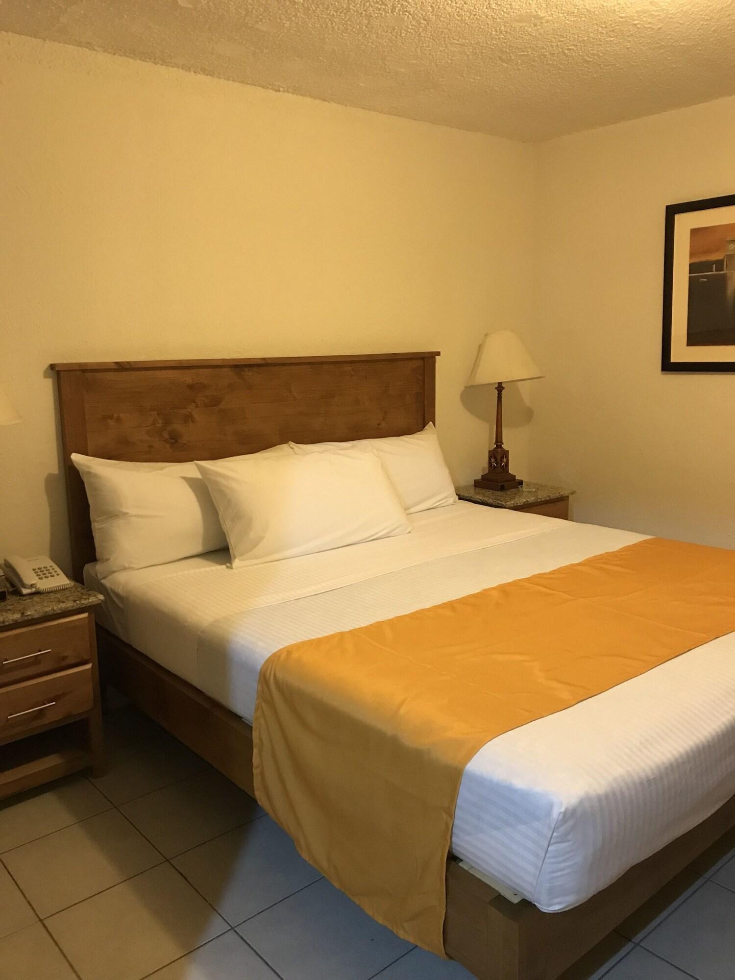 Hotel Guillen Jr Тихуана Екстериор снимка