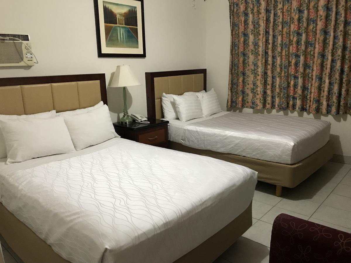 Hotel Guillen Jr Тихуана Екстериор снимка