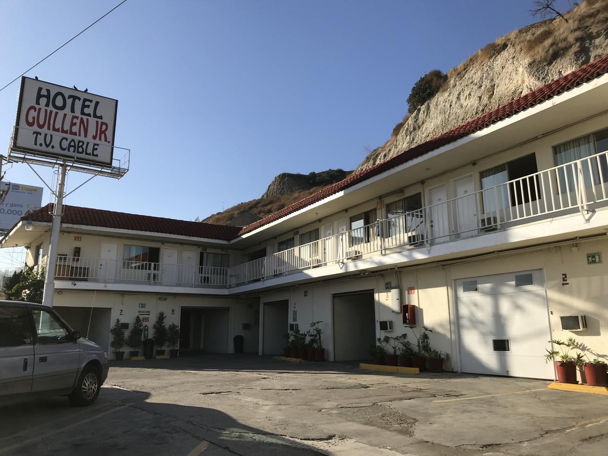 Hotel Guillen Jr Тихуана Екстериор снимка